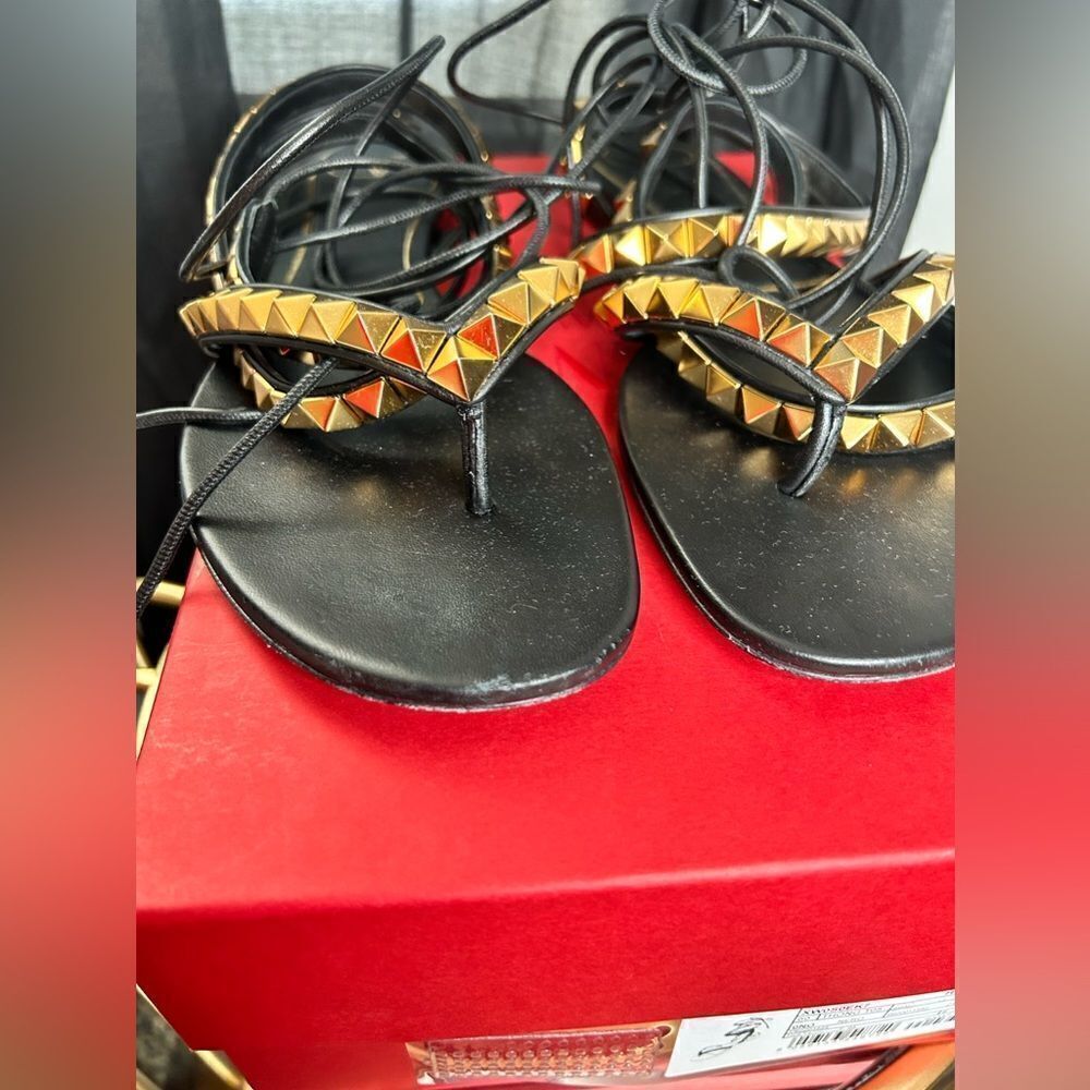 Valentino Garavani Rockstud Wraparound Sandals - Picture 6 of 14